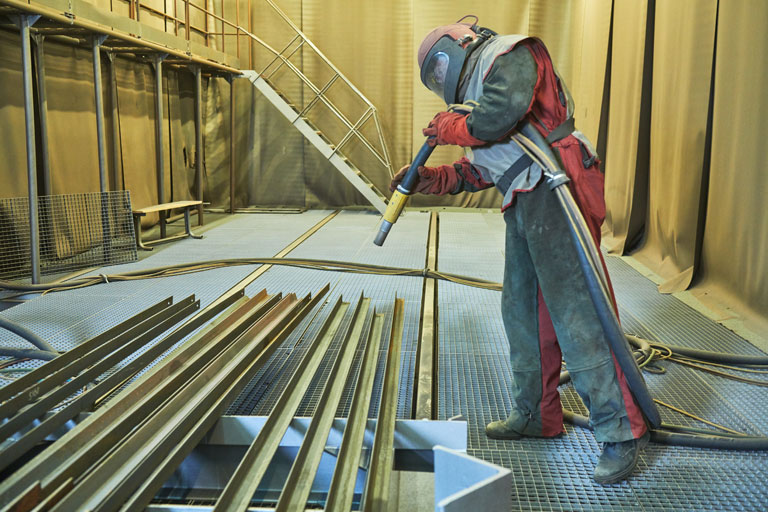 Eisclean Stahlträger strahlen, reinigen, Stahlprofile strahlen